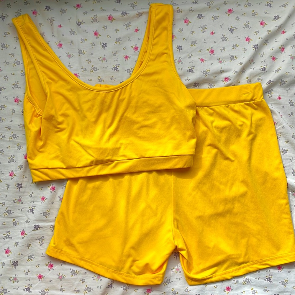 2 piece Yellow top & shorts